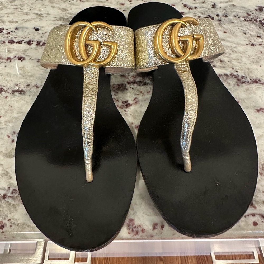 Gucci Marmont GG Thong Sandals